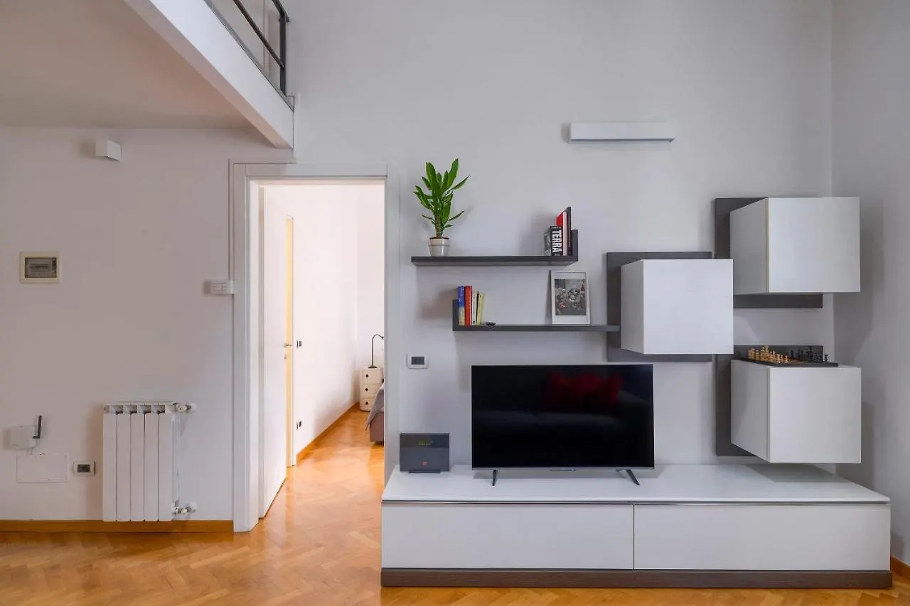 Apartment Loft Numero Quattro Florence